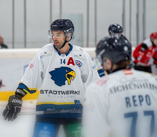 Adler wollen im Derby gegen Zeller Eisbären Tabellenführung verteidigen