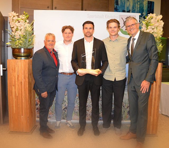 EC Die Adler Stadtwerke Kitzbühel als Mannschaft des Jahres 2025 ausgezeichnet